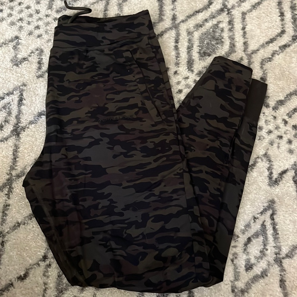 MEN ALPHALETE JOGGERS